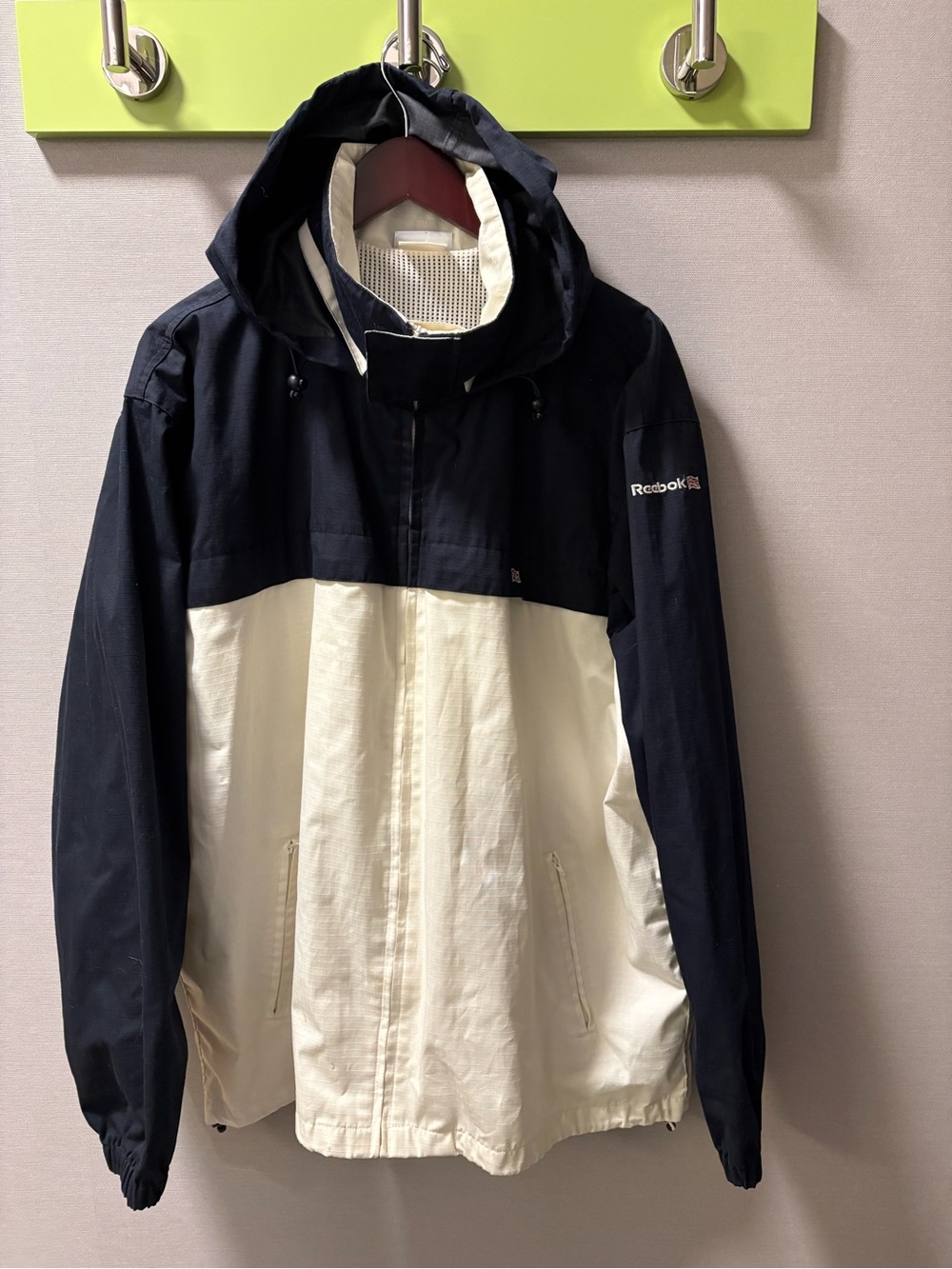 Vintage Reebok Bermuda Flag Men’s Hooded Navy Cream Zipper Jacket Size 2XL